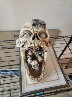 Vintage Skull Fountain