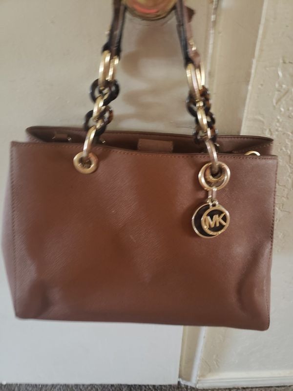 hand bags / purses for Sale in Fresno, CA - OfferUp