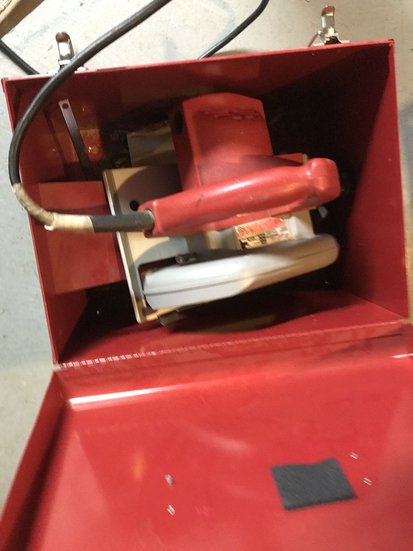 Milwaukee 5936 Heavy Duty Belt Sander 4x24 for Sale in Bethlehem, PA