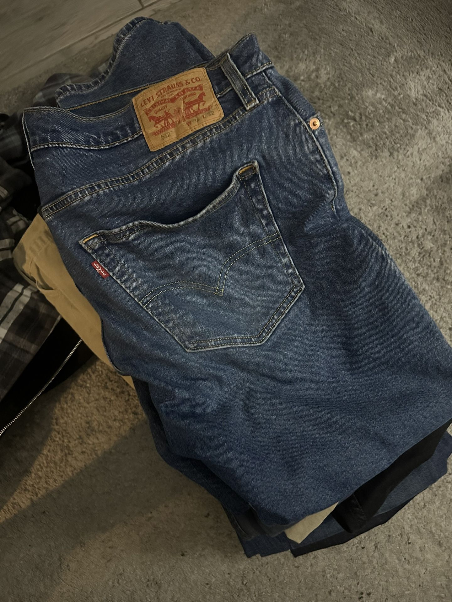 Men’s Levi Jeans/pants 36/32 And 34/32