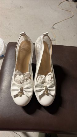 Women’s pumps