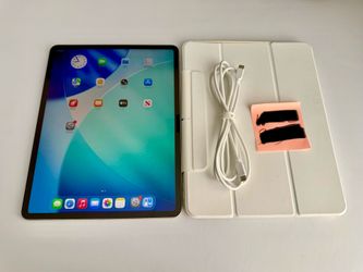 iPad Air 13-inch (M2) 128GB AppleCare+ Until 8/16/26 l Case Bundle (Folio + Clear Shell)
