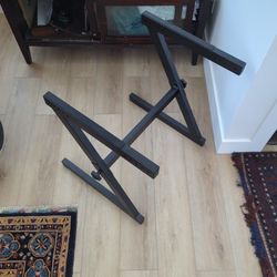 Keyboard Piano Stand Like New