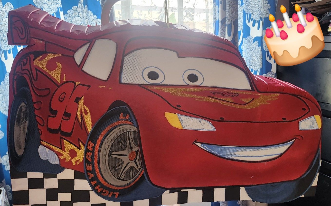 Cars Lightning Mcqueen Pinata 