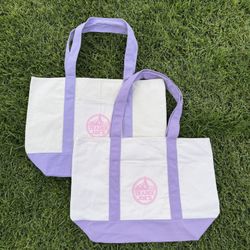 Trader Joe’s Canvas Tote Bag: Lavender 