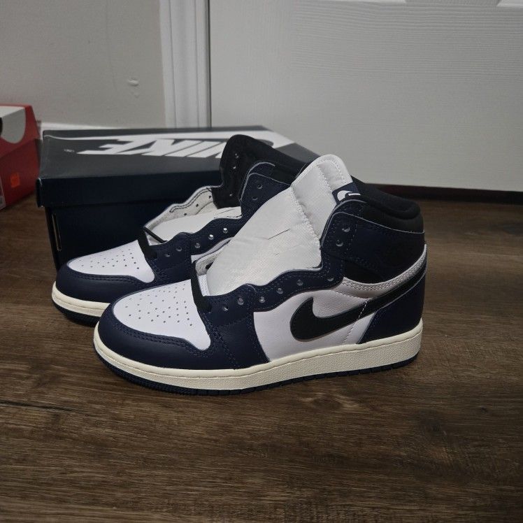 Nike Jordan1 GS FD1437-401 Size 4Y