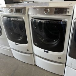 Maytag Front Load Washer And Dryer Set 