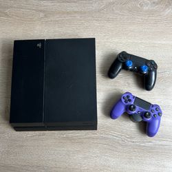PS4 with x2 Controllers and Cables 