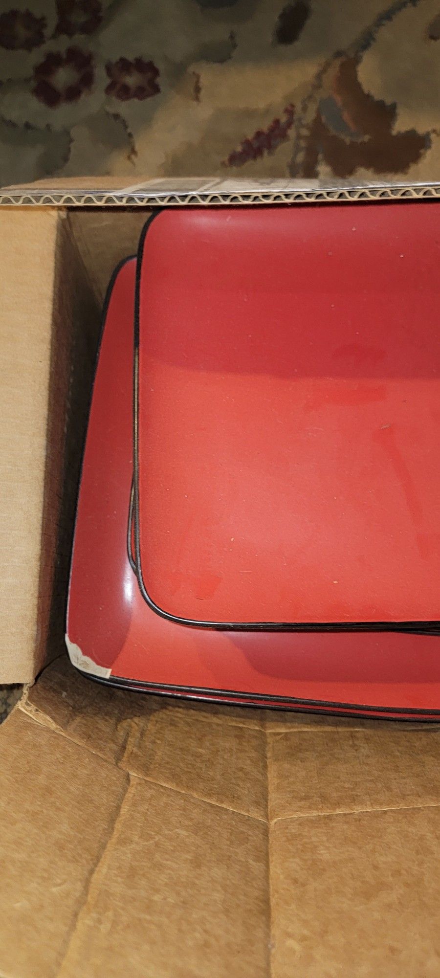 Red and Black Square Dinnerware Set - Red Claret