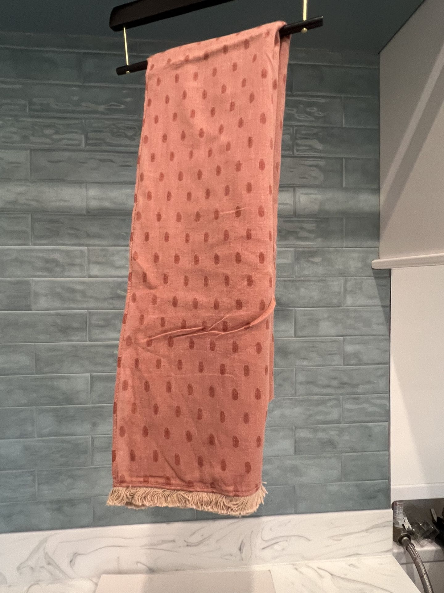 NWT Ann Taylor Dusty Rose Scarf with Beige Fringe