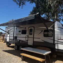 2017 Pioneer RV