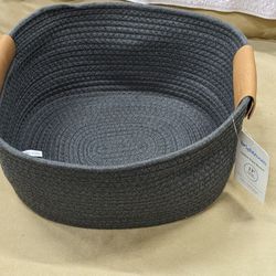 New 13 Inch Coiled Rope Basket. $5