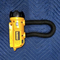 Dewalt Battery Flashlight 