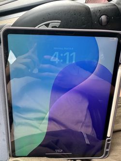 iPad Pro w/Apple pen 5th gen