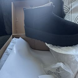 Platform Ugg’s Black