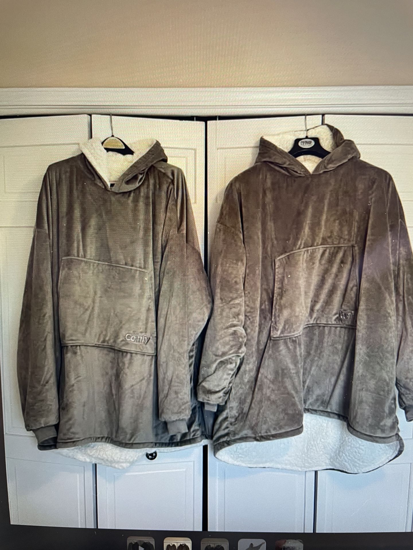 Never worn 2 ORIGINAL COMFY Unisex Sweatshirt Wearable blanket - Great Christmas Gifts! 
