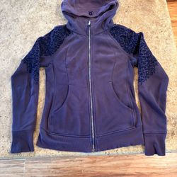 Lululemon Hooded Sweatshirt 