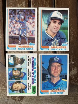 (8) 1982 Topps Baseball Cards 