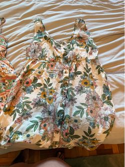 2 O’Neill Large dresses