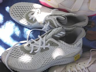 DIFFERENT KINDS OF SHOES