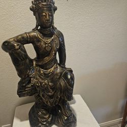 HINDU SITTING GUAN YIN CERAMIC STATUE 