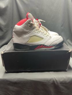 Men’s Jordan 5 Retro Mid Fire Red - Size 8.5M