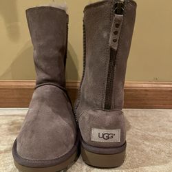 Uggs Size 8 Womens 