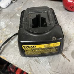 Dewalt Charger