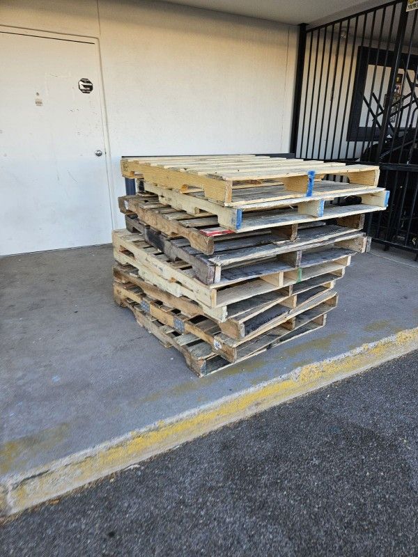 Free Pallets