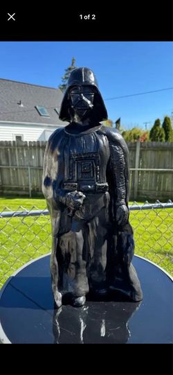 Darth Vader statue