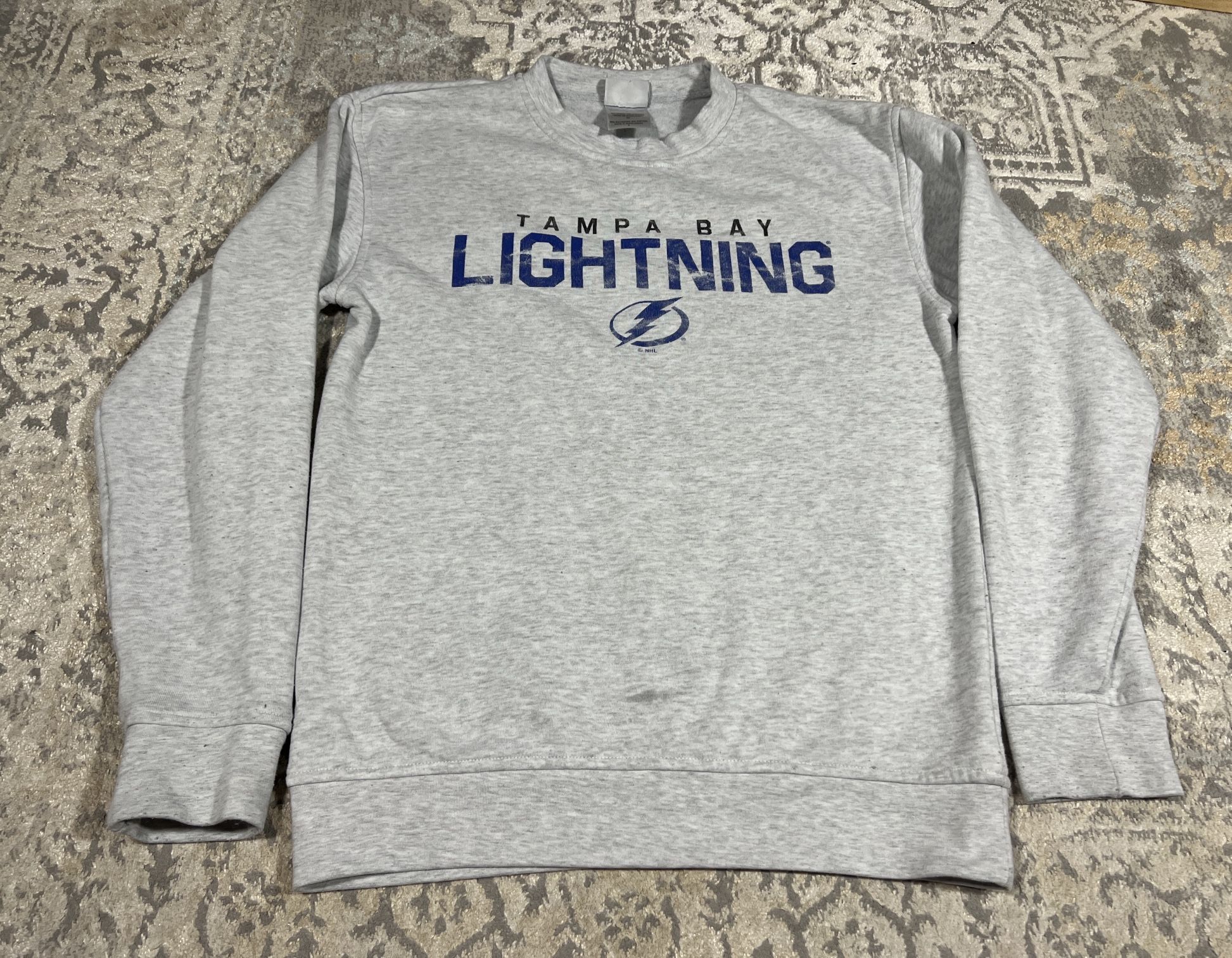 Tampa Bay Lightning Sweatshirt Adult Size S NHL Hockey Pullover Heather Gray