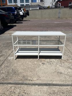 White ikea Vittsgo tv stand
