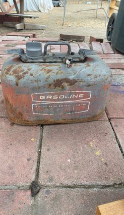 Gas tank