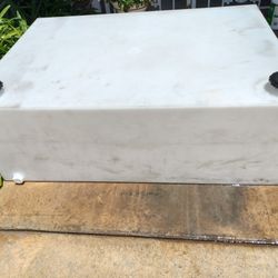100 Gallon Water Tank