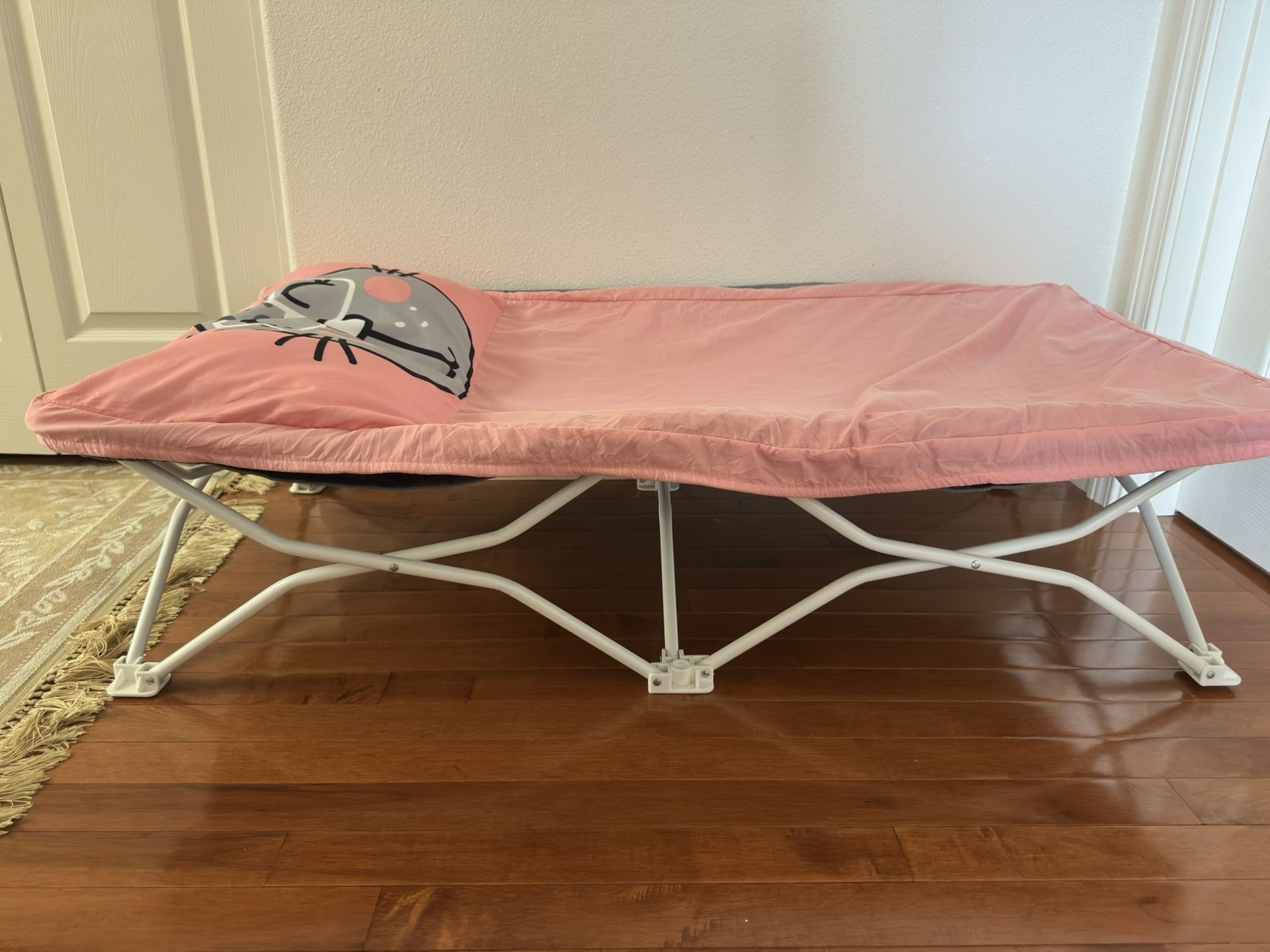 Portable Toddler Bed , Cat, Pink