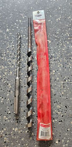 Stewart 7/8" x 18" Ship Auger and DeWalt SDS Max Drill Bit