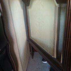 Cali King Bedroom Set