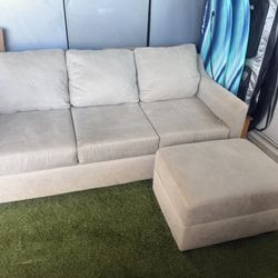 Living Spaces Pull Out Queen Couch Sofa Bed