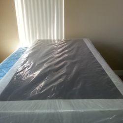 Queen Size New Box Spring Can Deliver 