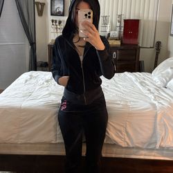 Y2K Juicy Couture Black & Pink Velvet Tracksuit