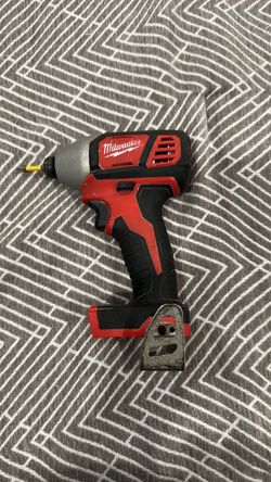 2 Milwaukee 18v impact and 18v driver drills