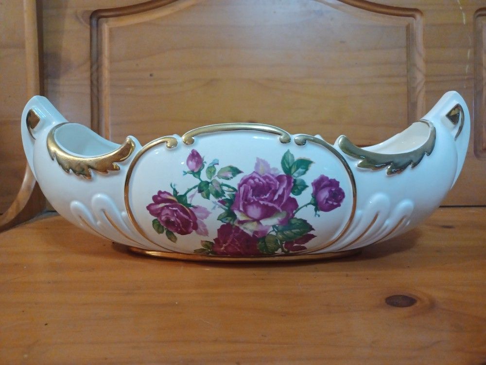 1940 Kohl Manf. Centerpiece