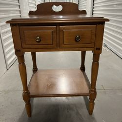 Bassett Furniture Side Table 