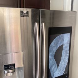 Samsung Smart Hub Refrigerator