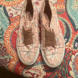 Girls blow fish size girls two