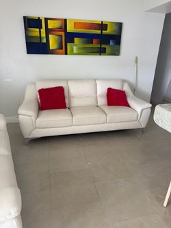 white real leather sofa in great condition