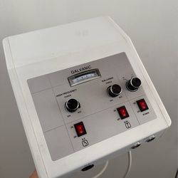 Galvanic and high frequency machine