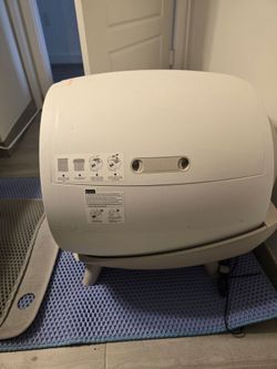 Robotic cat litter box