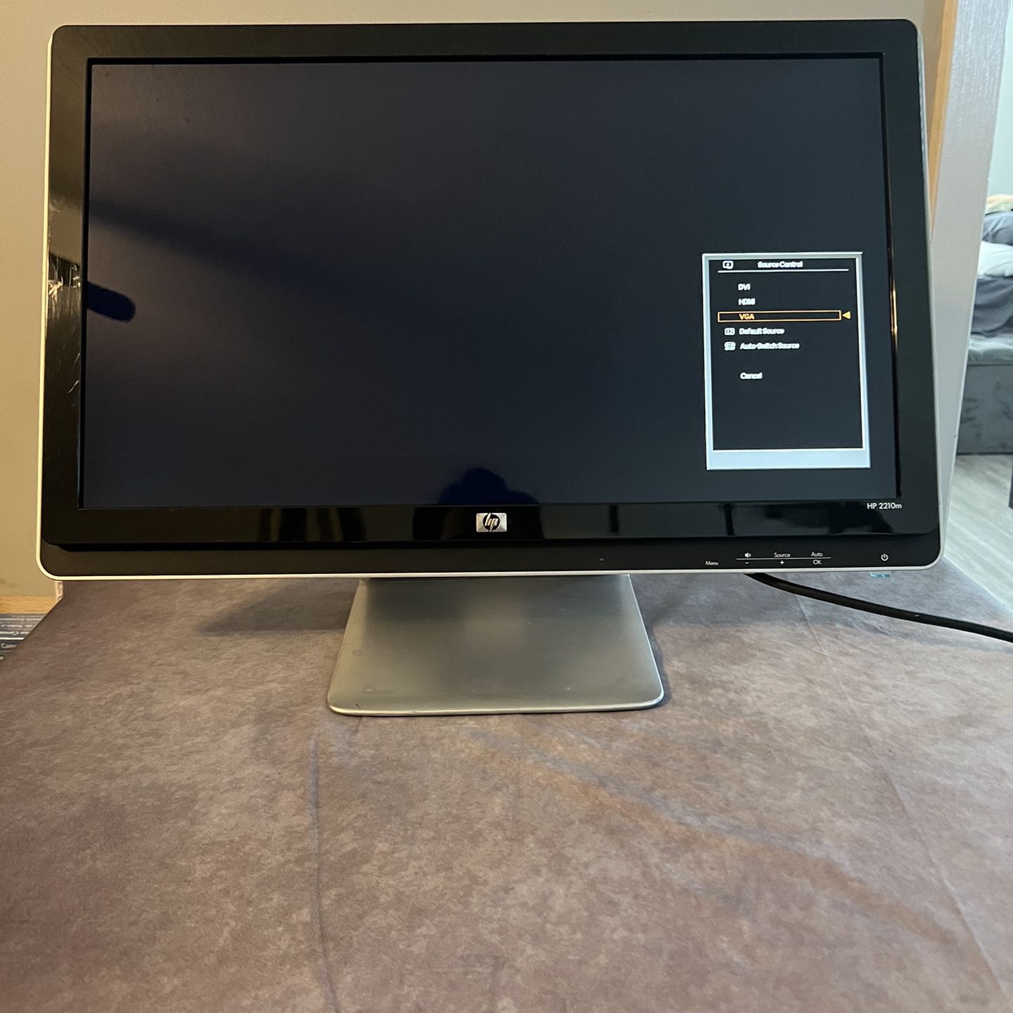 Dell HP PC Desktop 2210 Monitor 