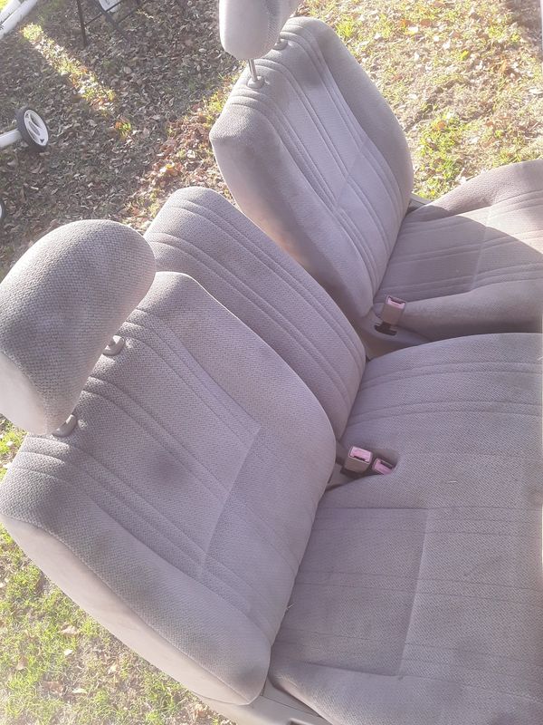Driver seat for Toyota tundra 2000-2006 for Sale in Montclair, CA - OfferUp